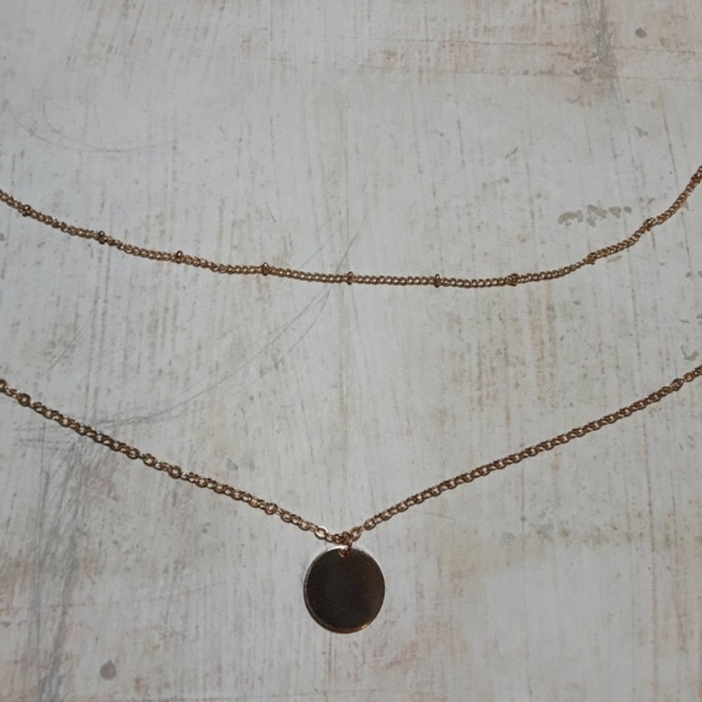 Minimalist Layered Dainty Chain Disk Necklace - Picture 5 of 7